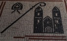 Templom - Templomunk művészeti értékei - Szószék, a szentély mozaik-ábrázolásai